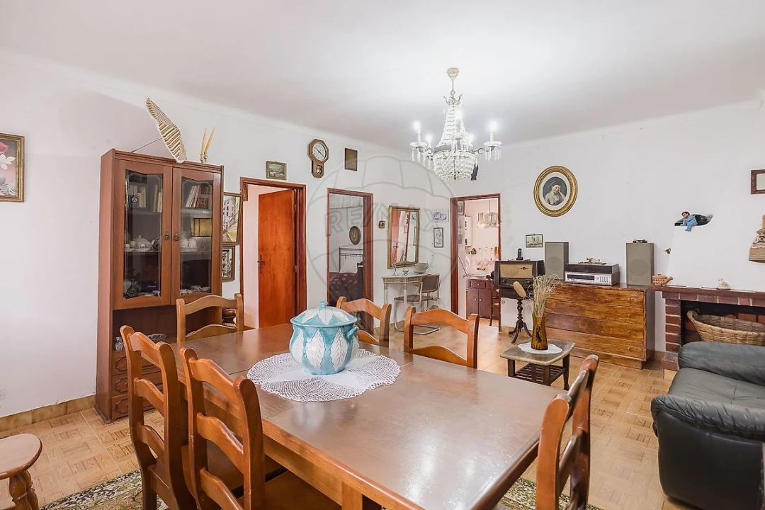 Moradia T2 para Venda em Manique do Intendente, Vila Nova de São Pedro e Maçussa Foto 2