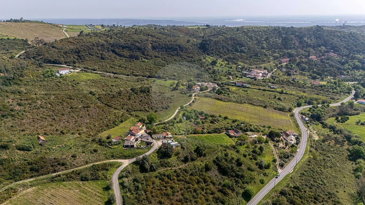 Moradia T3 para Venda em Alenquer (Santo Estêvão e Triana) Foto 3