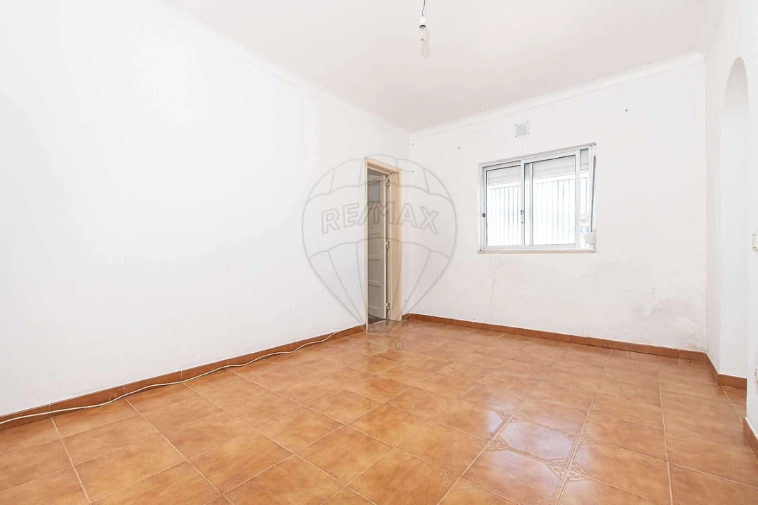 Moradia T3 para Venda em Alenquer (Santo Estêvão e Triana) Foto 11