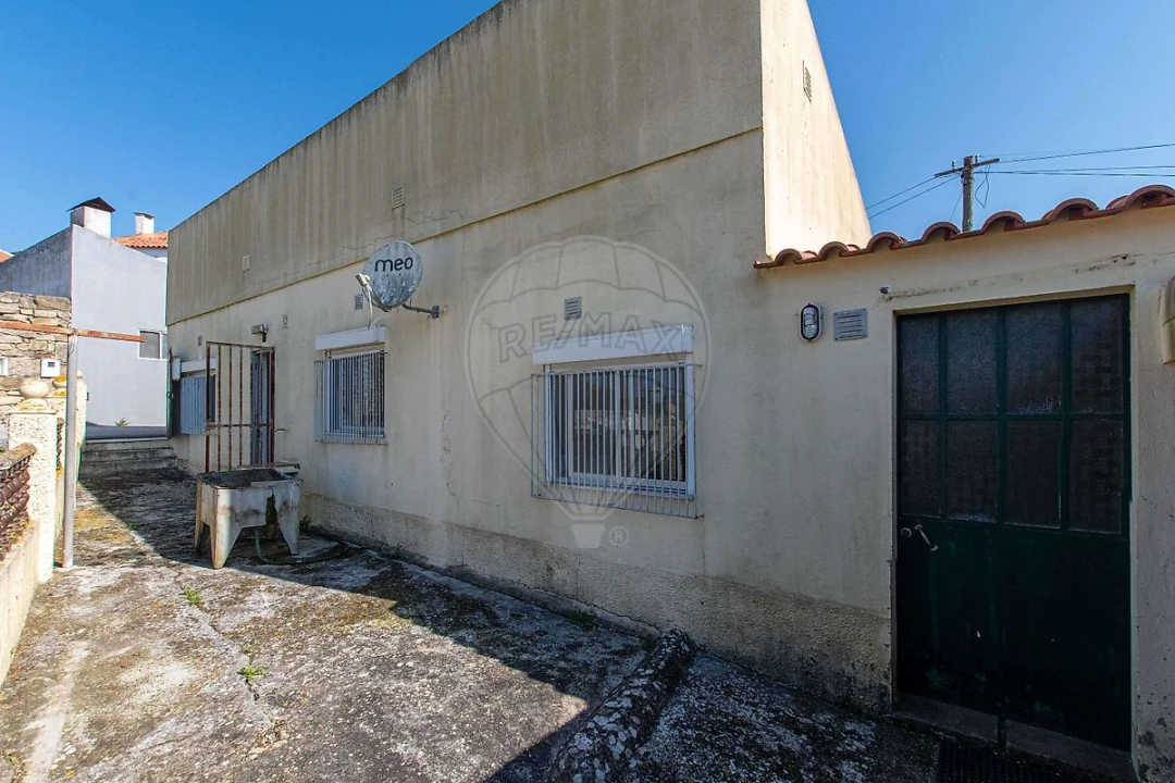 Moradia T3 para Venda em Alenquer (Santo Estêvão e Triana) Foto 5