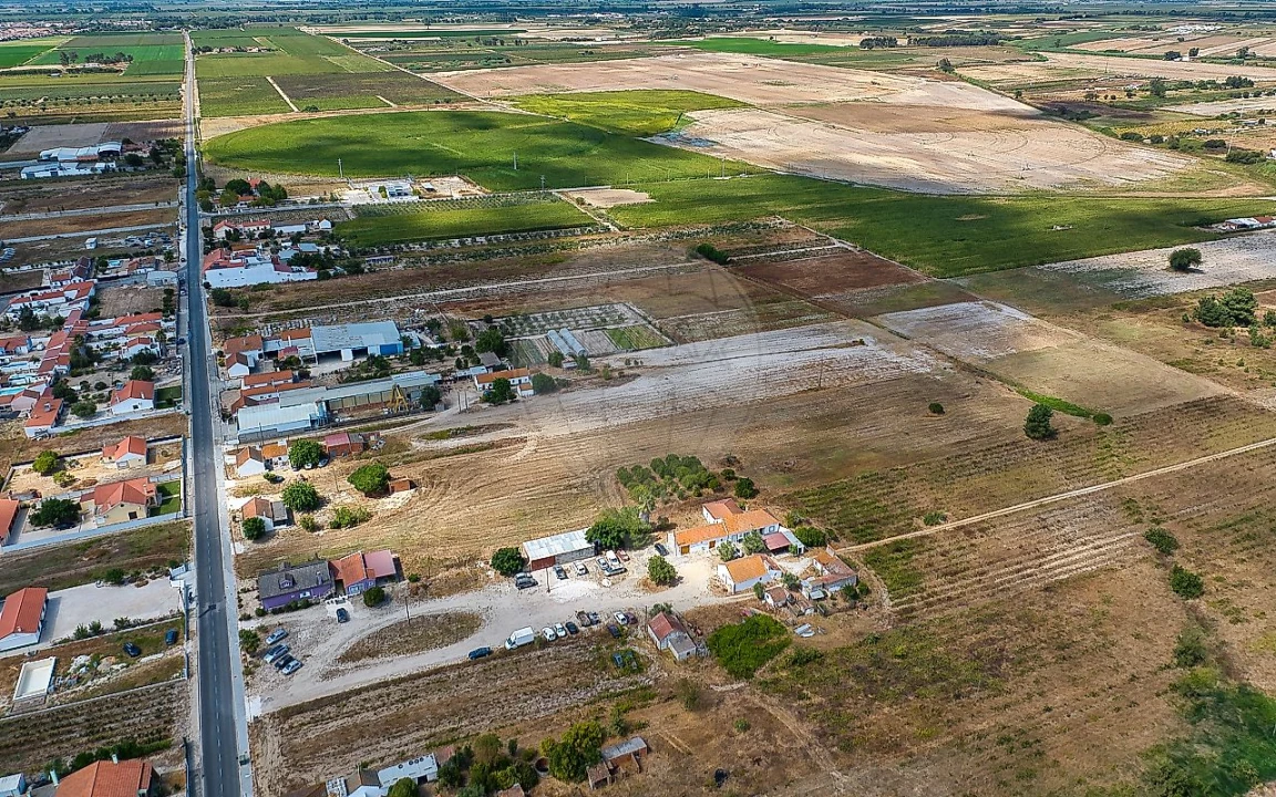 Moradia T2 para Venda em Benfica do Ribatejo Foto 34