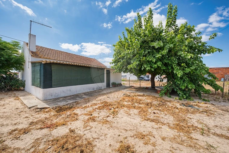 Moradia T2 para Venda em Benfica do Ribatejo