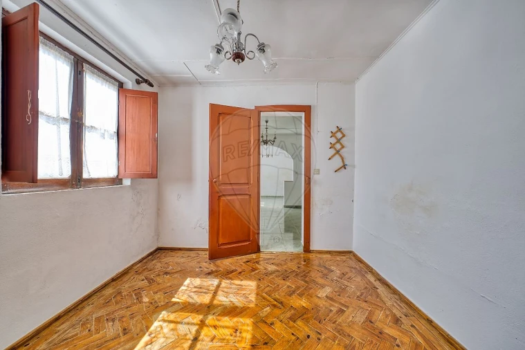 Moradia T2 para Venda em Benfica do Ribatejo Foto 26