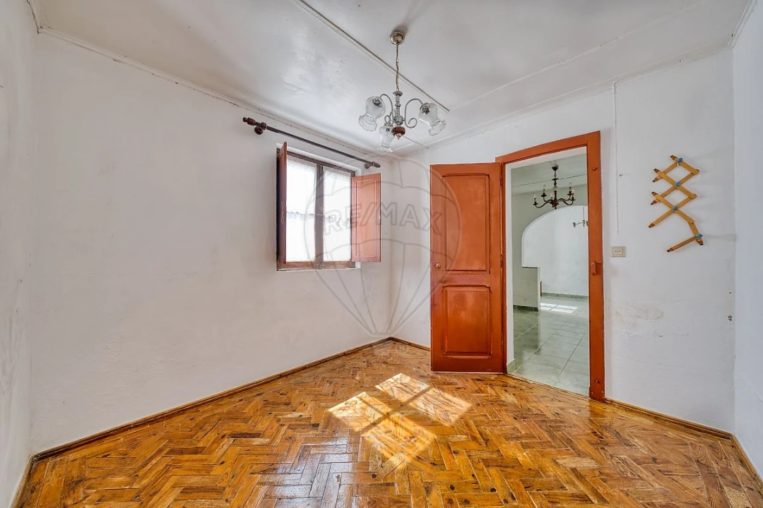 Moradia T2 para Venda em Benfica do Ribatejo Foto 23