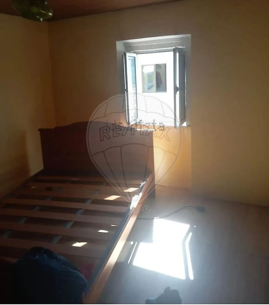 Moradia T4 para Venda em Torrão Foto 1