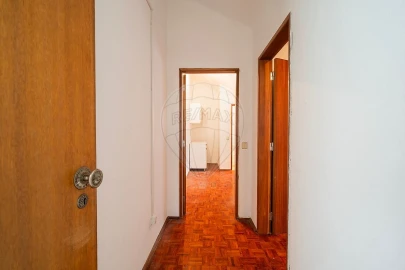 Apartamento T3 para Venda em Alcanena e Vila Moreira