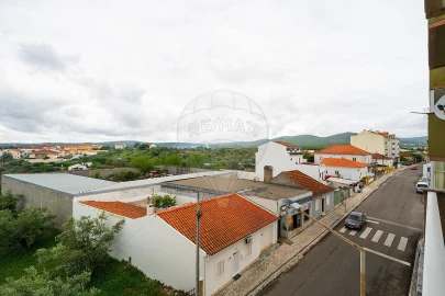 Apartamento T3 para Venda em Alcanena e Vila Moreira