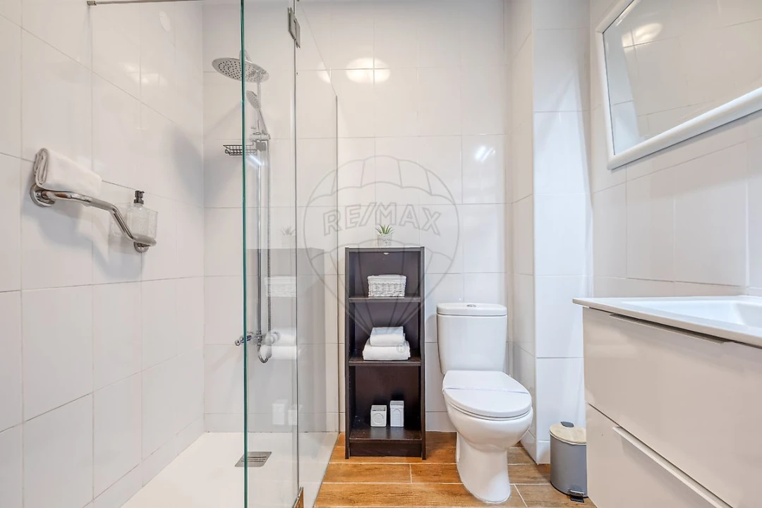 Apartamento T2 para Venda em Espinho Foto 24