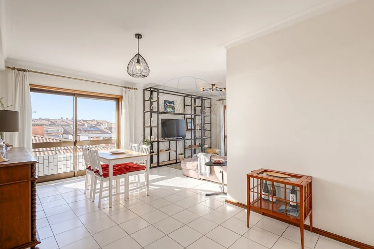 Apartamento T2 para Venda em Espinho Foto 12