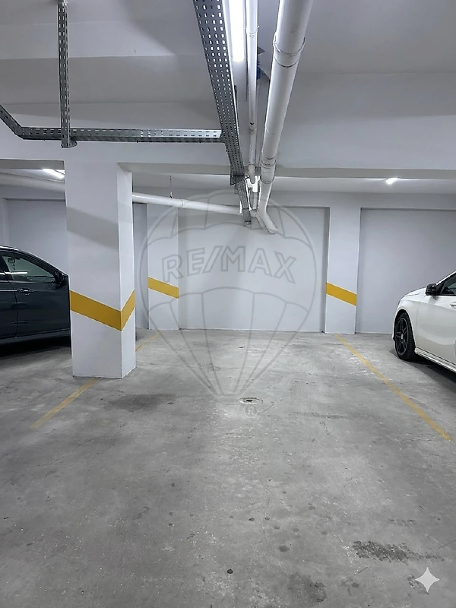 Apartamento T2 para Venda em Espinho Foto 28