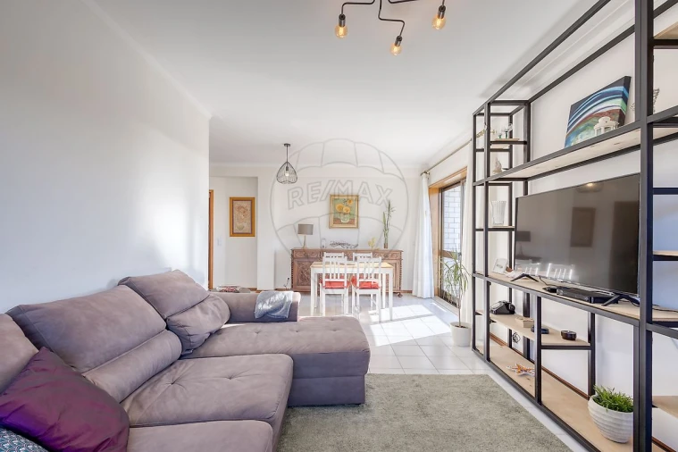 Apartamento T2 para Venda em Espinho Foto 13