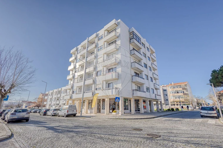 Apartamento T2 para Venda em Espinho Foto 18