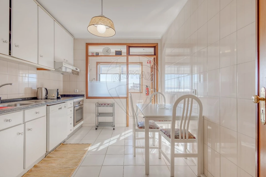 Apartamento T2 para Venda em Espinho Foto 21