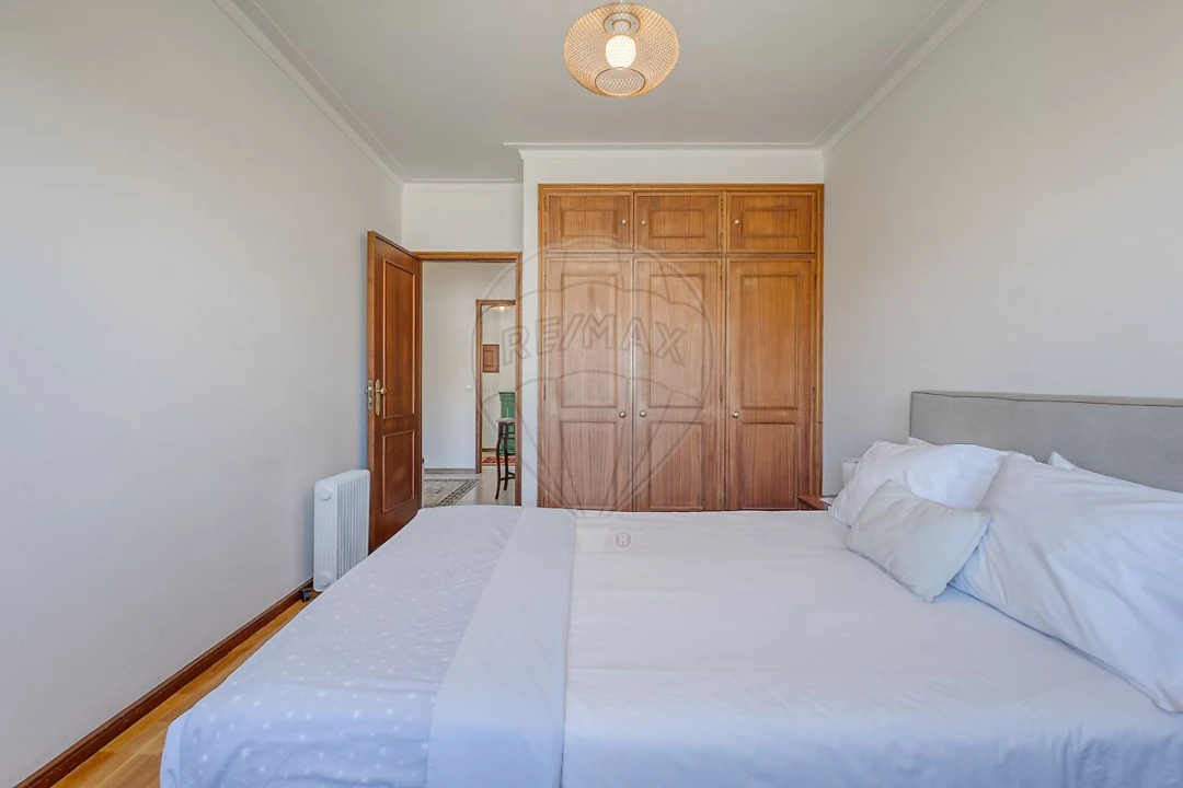 Apartamento T2 para Venda em Espinho Foto 6