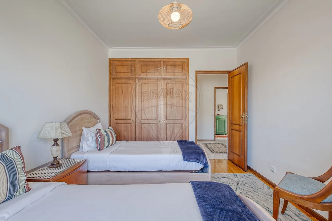 Apartamento T2 para Venda em Espinho Foto 1