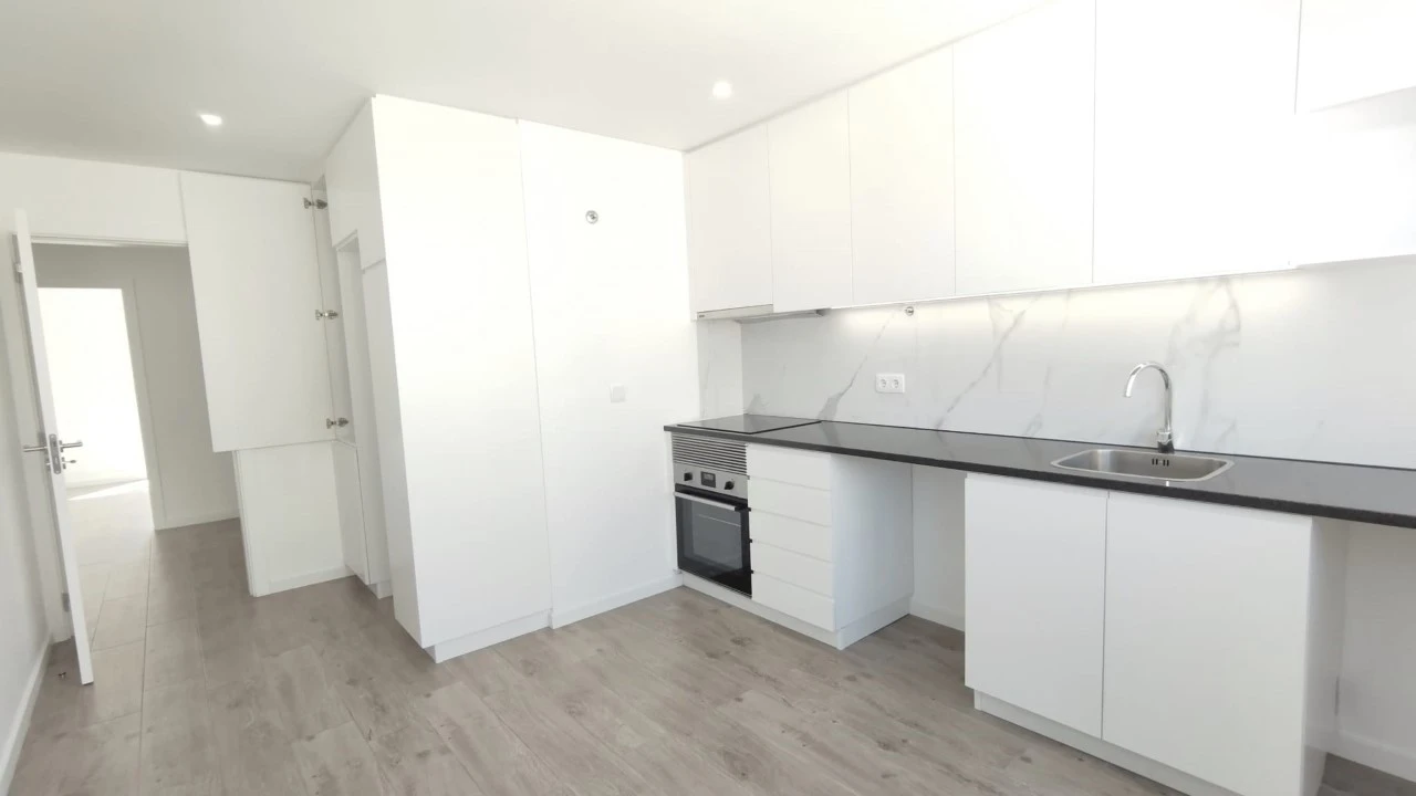Apartamento T2 para Venda em Falagueira-Venda Nova Foto 5