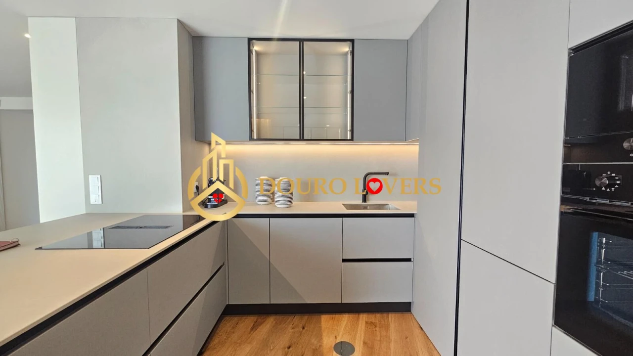 Apartamento T2 para Venda em Campanhã Foto 11