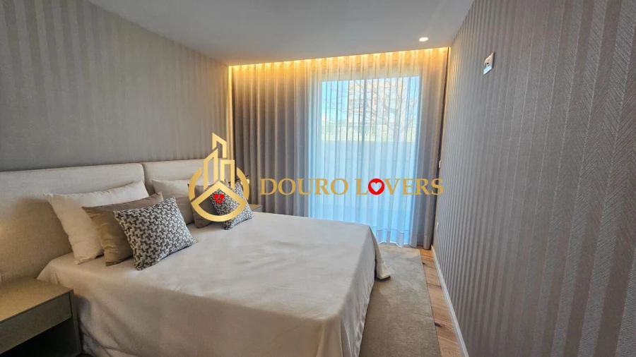 Apartamento T2 para Venda em Campanhã Foto 24