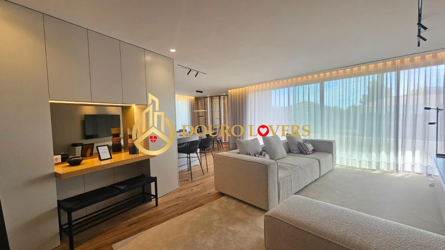 Apartamento T2 para Venda em Campanhã Foto 3