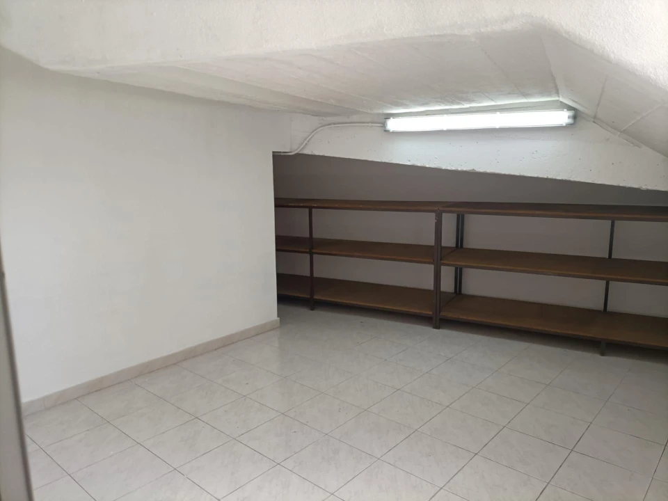 Garagem para Venda em Alfragide Foto 9