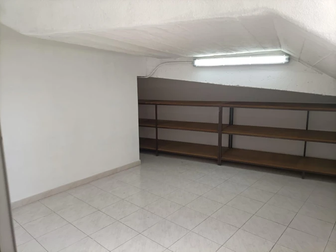 Garagem para Venda em Alfragide Foto 9