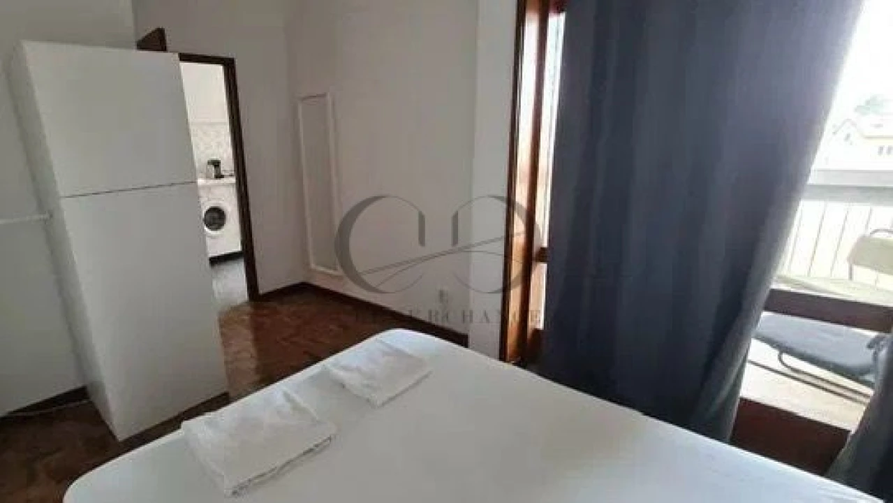 Apartamento T4 para Venda em Paranhos Foto 8