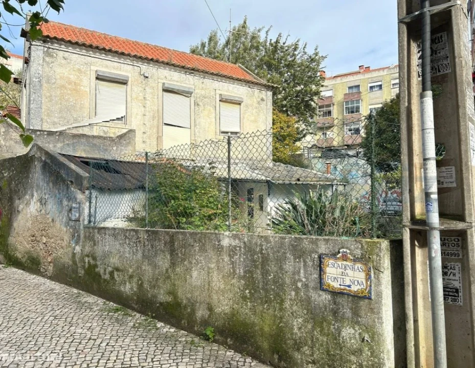 Terreno para Venda em Agualva e Mira-Sintra Foto 1