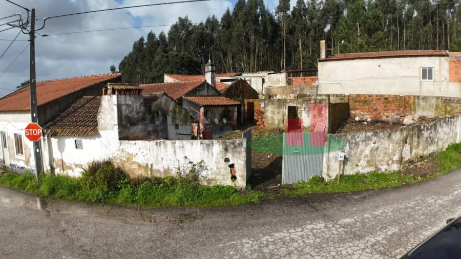 Moradia T3 para Venda em Rio Maior Foto 1