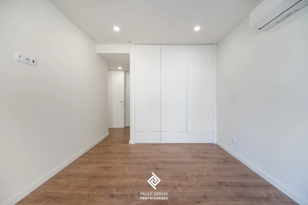 Apartamento T2 para Venda em Gulpilhares e Valadares Foto 17