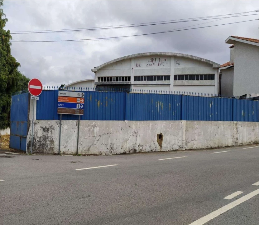 Armazém para Venda em Santa Maria de Lamas Foto 1