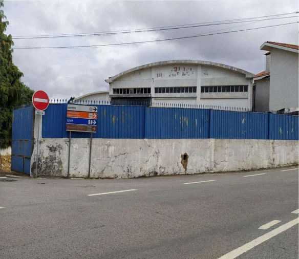 Armazém para Venda em Santa Maria de Lamas