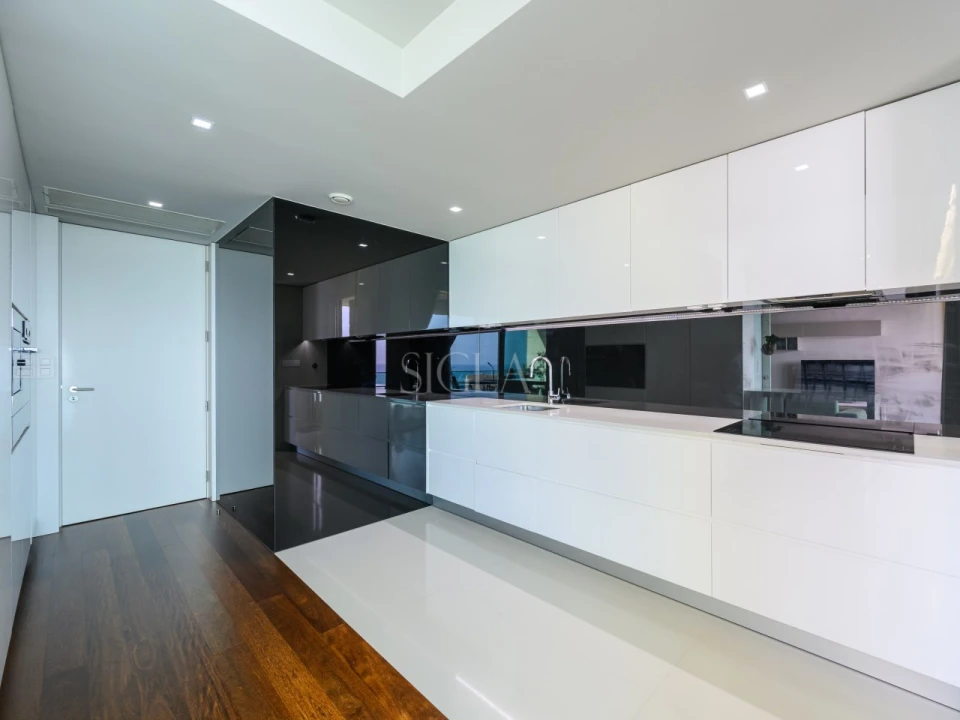 Apartamento T3 para Arrendamento em Canidelo Foto 10