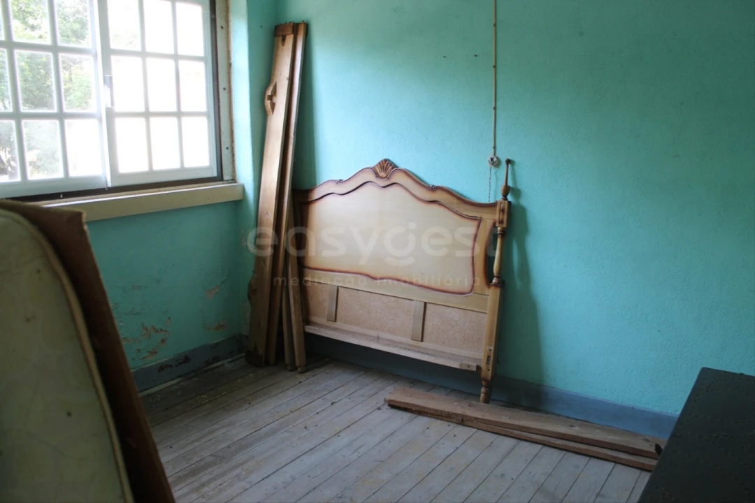 Moradia T5 para Venda em Beco Foto 21