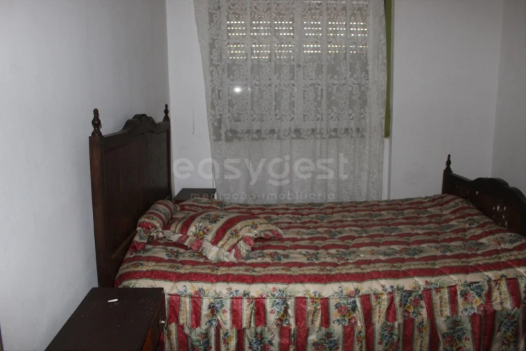 Moradia T5 para Venda em Beco Foto 10