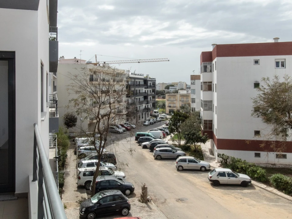 Apartamento T3 para Venda em Quelfes Foto 34