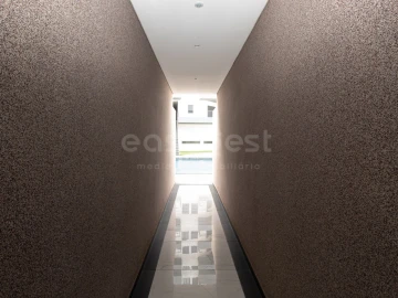 Apartamento T3 para Venda em Quelfes