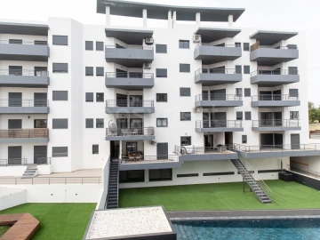 Apartamento T3 para Venda em Quelfes
