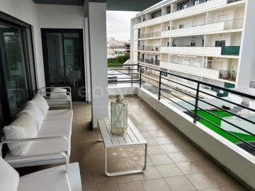Apartamento T3 para Venda em Quelfes