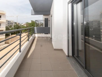 Apartamento T3 para Venda em Quelfes