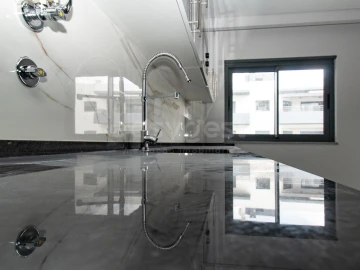 Apartamento T3 para Venda em Quelfes
