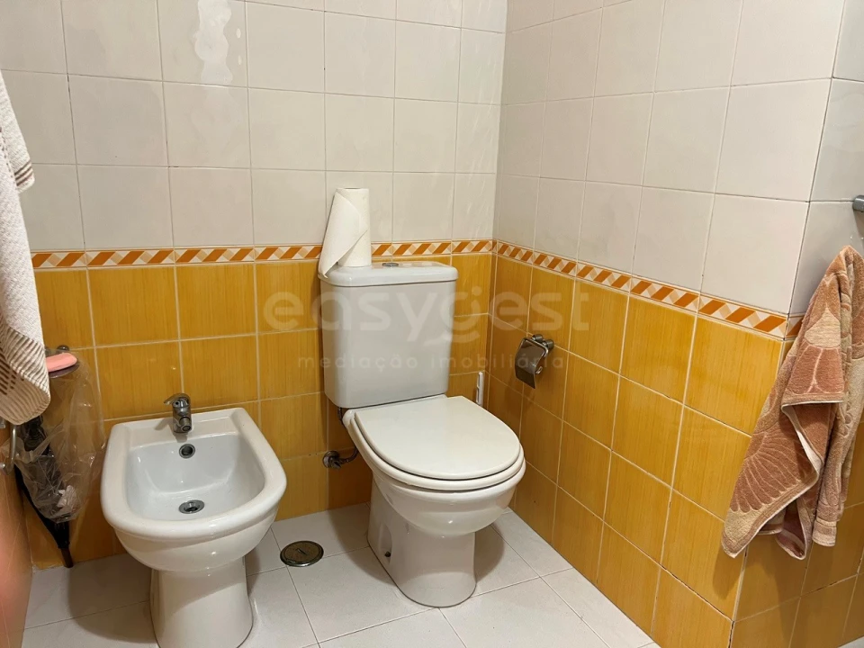 Apartamento T3 para Arrendamento em Rio de Mouro Foto 15