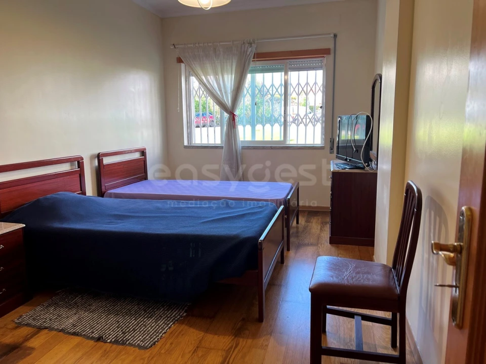 Apartamento T3 para Arrendamento em Rio de Mouro Foto 17