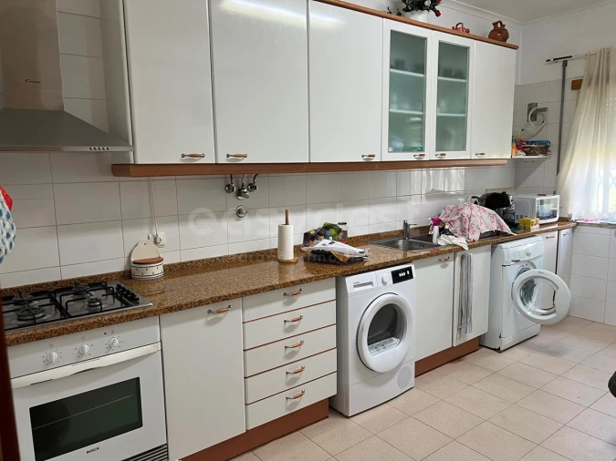 Apartamento T3 para Arrendamento em Rio de Mouro Foto 1