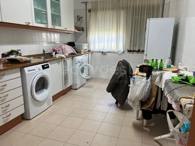Apartamento T3 para Arrendamento em Rio de Mouro Foto 2