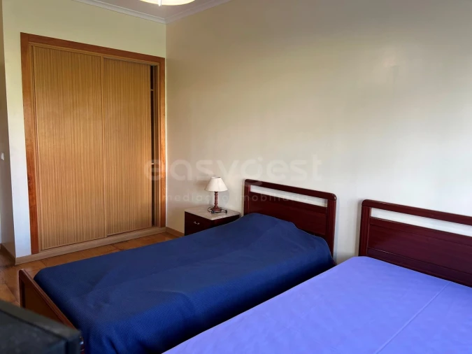 Apartamento T3 para Arrendamento em Rio de Mouro Foto 18