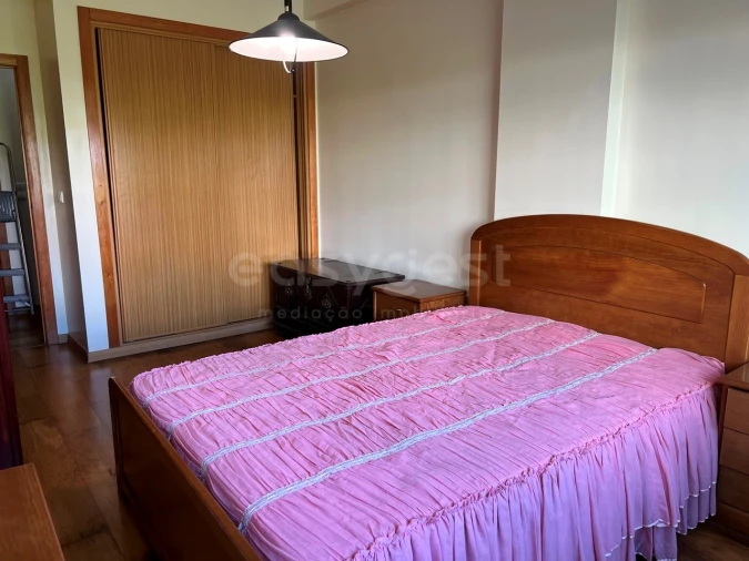 Apartamento T3 para Arrendamento em Rio de Mouro Foto 20