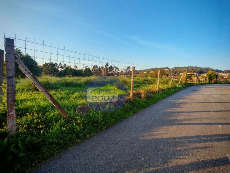 Terreno para Venda em Mozelos Foto 11