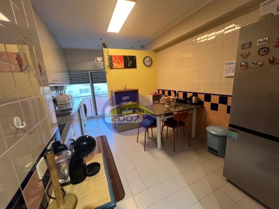 Apartamento T2 para Venda em Santa Maria de Lamas Foto 6