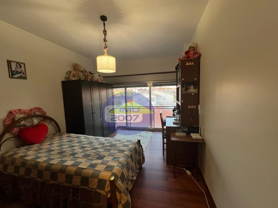 Apartamento T2 para Venda em Santa Maria de Lamas Foto 13
