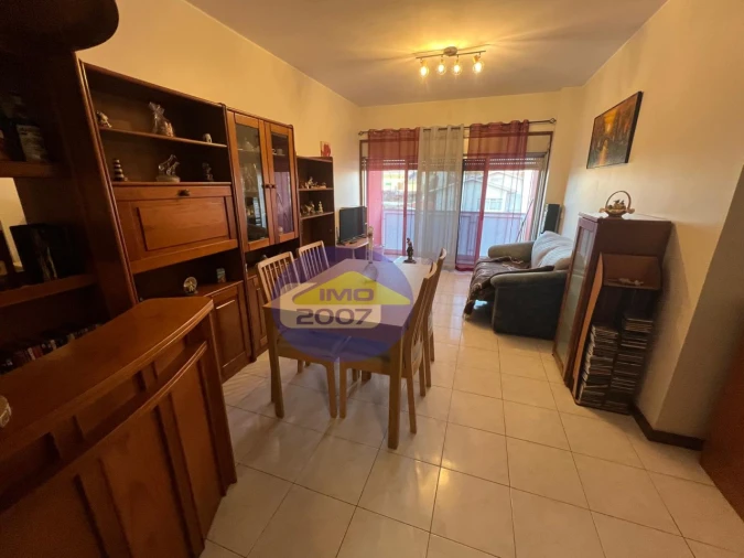 Apartamento T2 para Venda em Santa Maria de Lamas Foto 4